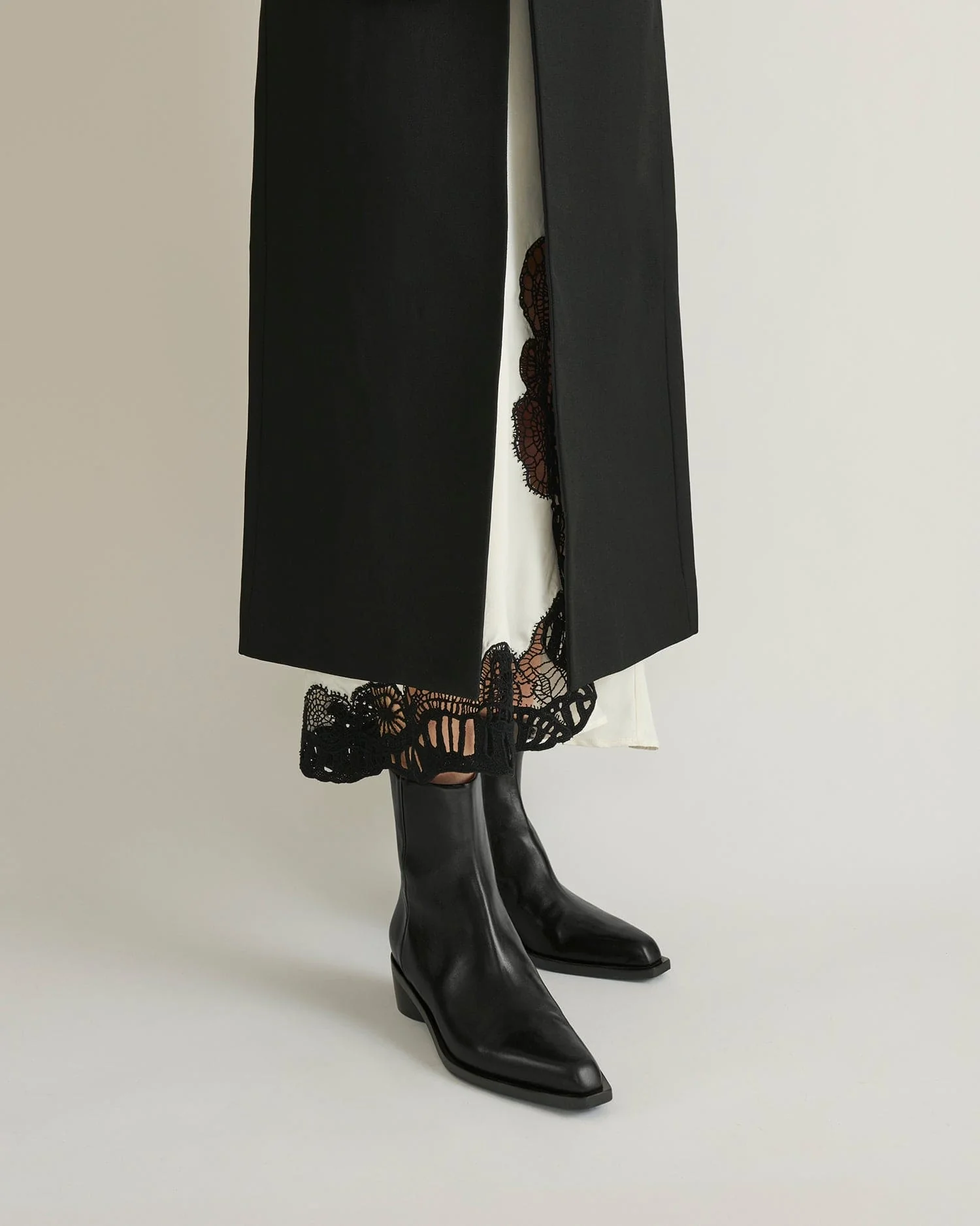 The City Boot - Black - Image 5