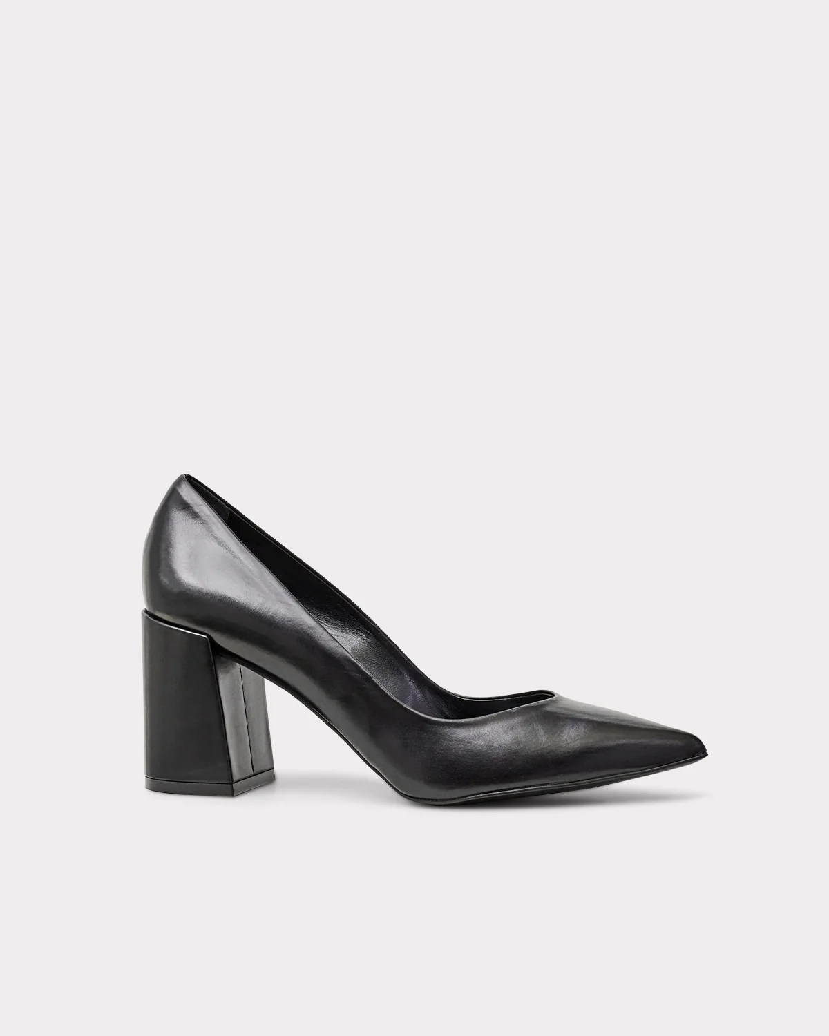 The Perfect Pump - Black - Image 3