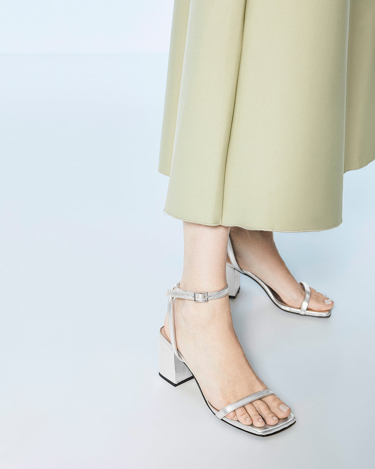 The Elevated Essential - Silver - Image 7
